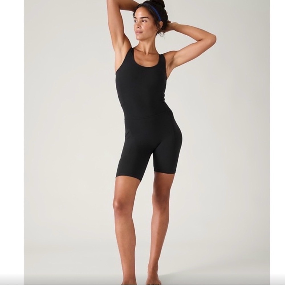 Athleta Salutation 7” Bike Suit One Piece Romper Shorts Shelf Bra Black New NWOT